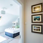 Nyaraló Townhouse With Parking *