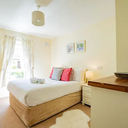 בית נופש Townhouse With Parking *