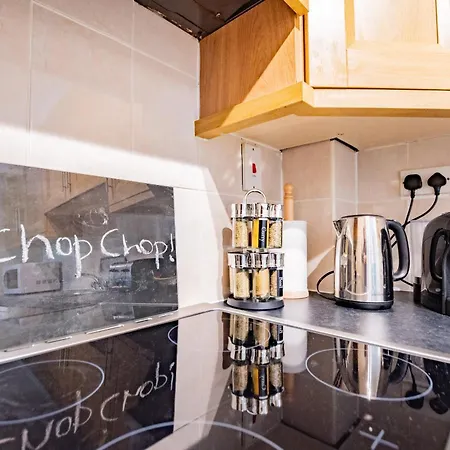 Townhouse With Parking * Galway