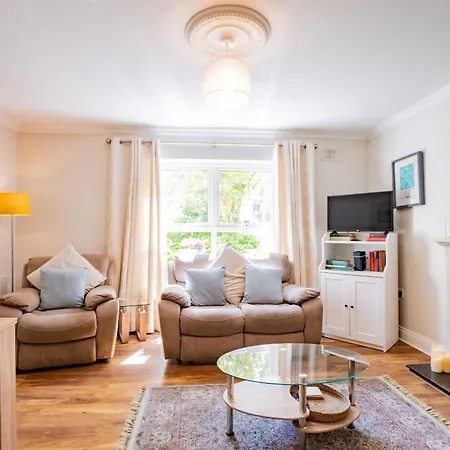Townhouse With Parking Feriehus *