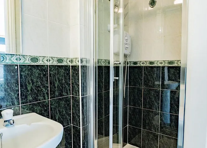 Townhouse With Parking * Galway