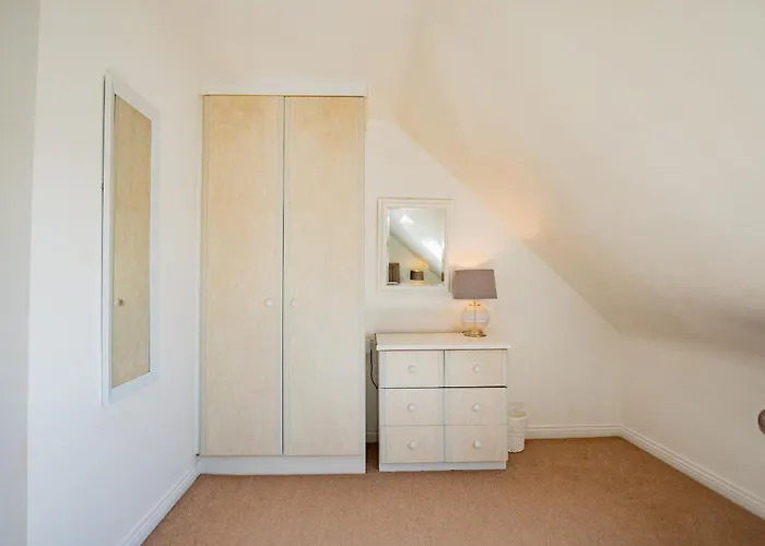 Feriehus Townhouse With Parking Galway