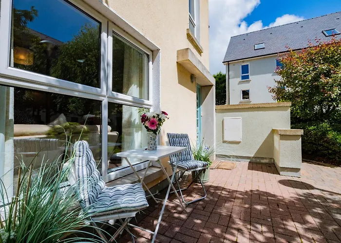 Townhouse With Parking Galway