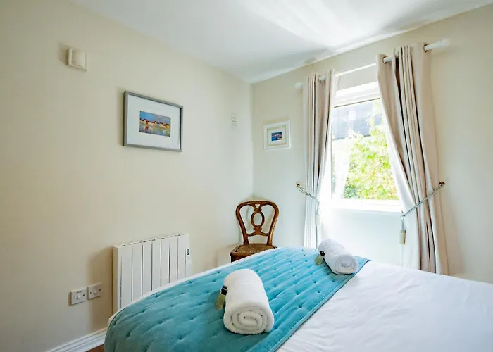 Townhouse With Parking