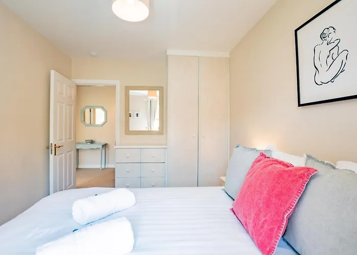 Townhouse With Parking Holiday home