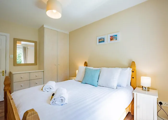 Townhouse With Parking